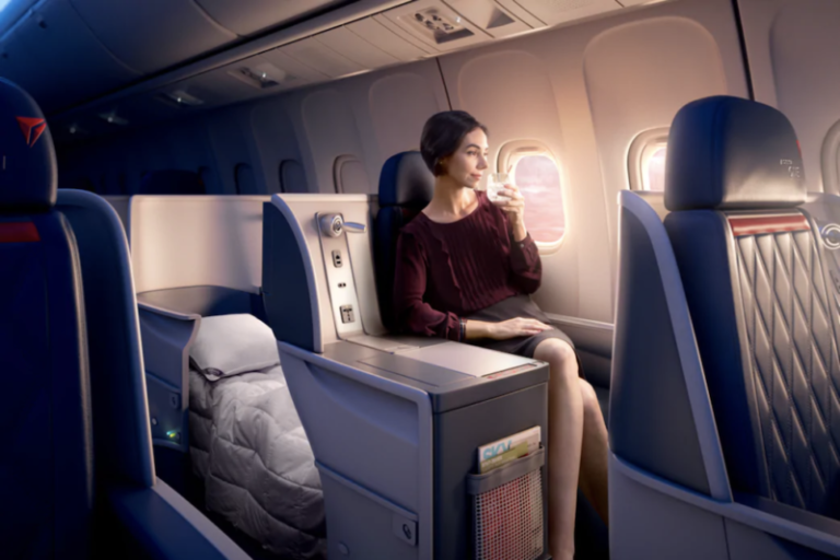 US to Colombia in Non-stop Business Class with Delta starting from $578/€534