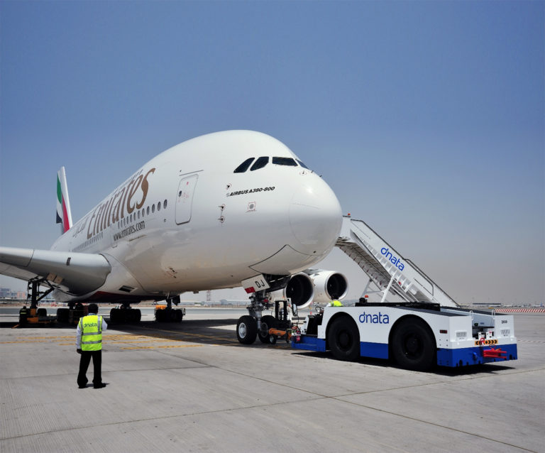 BREAKING! Emirates suspends all passenger flights